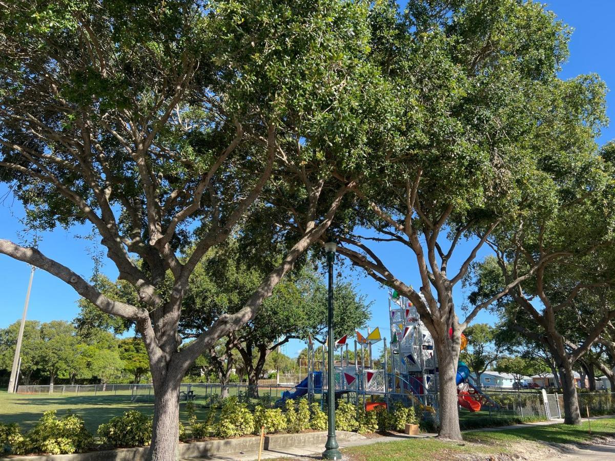 Cozy Studio Near Atlantic Ave W/Private Patio Διαμέρισμα Delray Beach Εξωτερικό φωτογραφία
